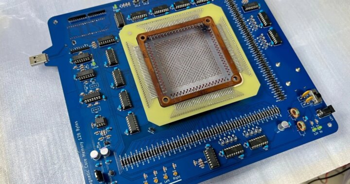 Crean el USB más extraño del mundo: 128 bytes, gigantesco y usa tecnología de los años 50