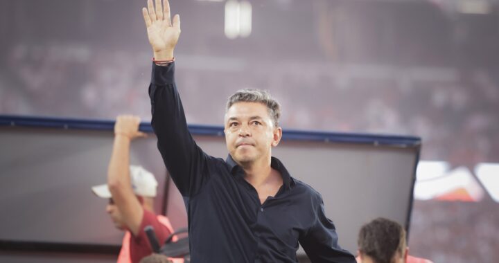 Jugadores sin respuestas, un vestuario caliente y la última charla con el plantel: el detrás de escena de la salida de Gallardo de River