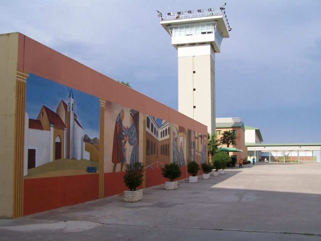 Sindicatos alertan de un "grave altercado" en el Centro Penitenciario de Huelva
