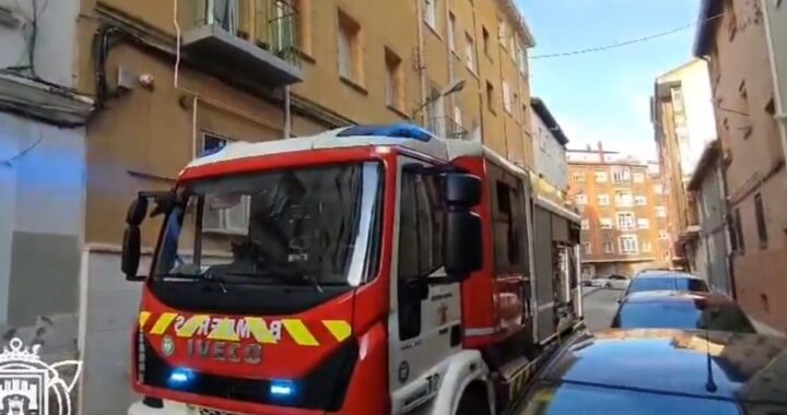 Un herido tras arrollar un turismo a otro que había volcado en la ronda de Burgos