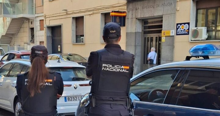 Detenido en Valladolid por amenazar a varios transeúntes armado con un machete de 43 centímetros de hoja