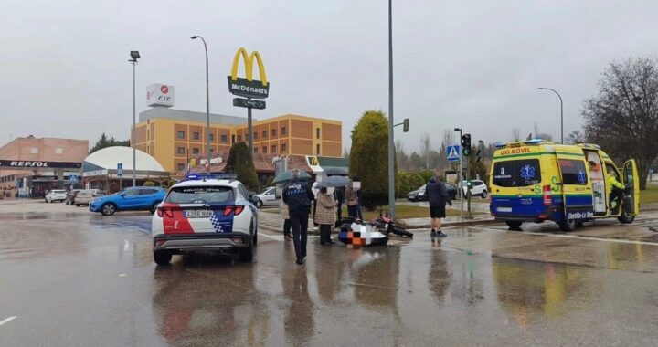 Trasladado un motorista al Hospital Universitario de Cuenca tras un choque con un turismo