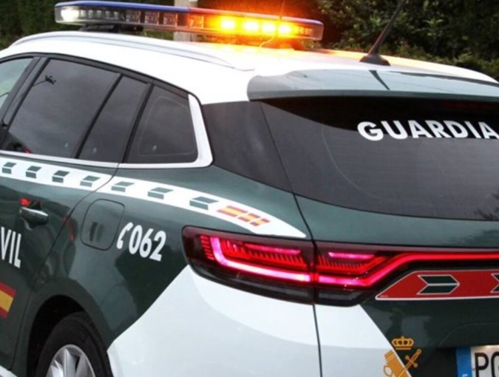 Muere un camionero al salirse de la carretera en la autovía A-8, en sentido Galicia