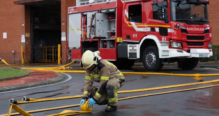Al menos dos heridos en una explosión en una fábrica de pirotecnia en Lantaron (Álava)