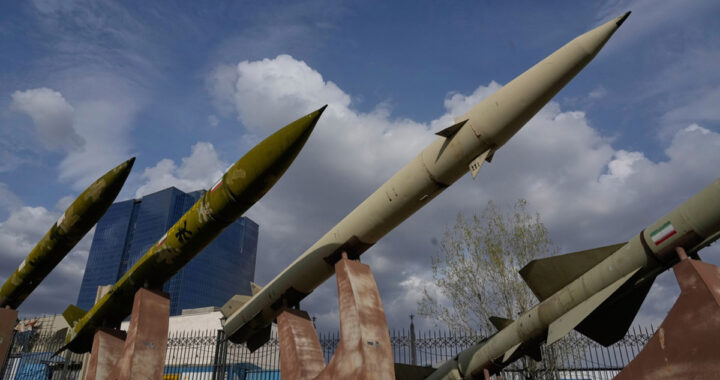 Irán denuncia que sus instalaciones nucleares fueron atacadas y promete vengarse de EE.UU. e Israel