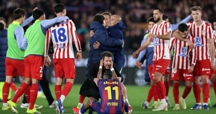 El noble gesto de Simeone con Raphinha luego de que el Atlético de Madrid eliminara al Barcelona de la Copa del Rey