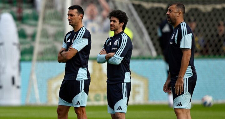 Los dos futbolistas que sumó Scaloni a la última lista de la selección argentina antes del Mundial 2026: Franco Mastantuono y Joaquín Panichelli