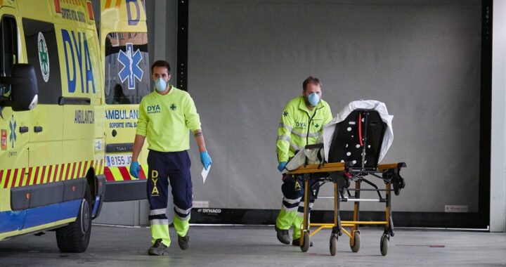 Herido un hombre en silla de ruedas en un atropello en Pamplona