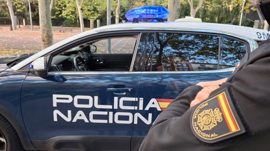 Detenidos 'in fraganti' en Móstoles mientras estafaban a personas mayores tras robarles la tarjeta bancaria