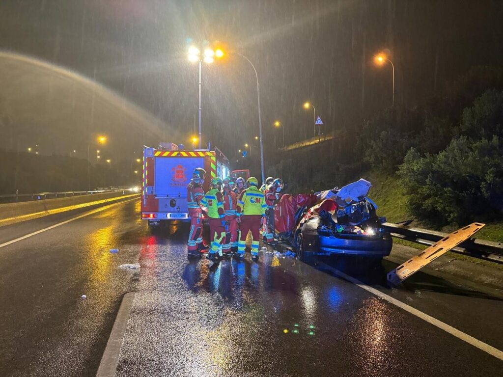 Muere un hombre de 25 años en un accidente de tráfico que deja también tres heridos en Fuenlabrada