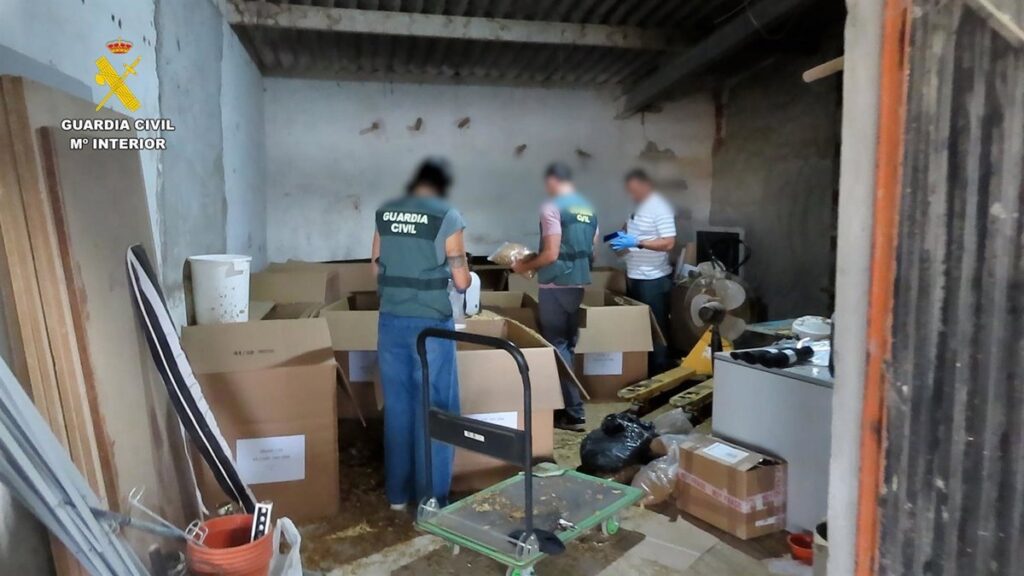La Guardia Civil desarticula una red dedicada al contrabando de tabaco en Cuenca, Alicante y Murcia