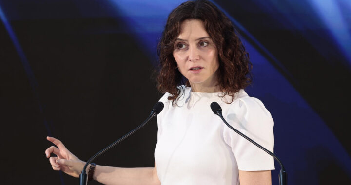 Isabel Díaz Ayuso habla en un evento oficial en México
