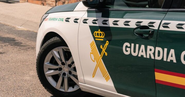 Imagen de una unidad de policía en una escena del crimen en Callosa de Segura