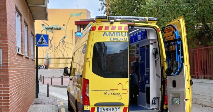 Imagen de un vehículo en el lugar de un accidente de tráfico en Cartagena