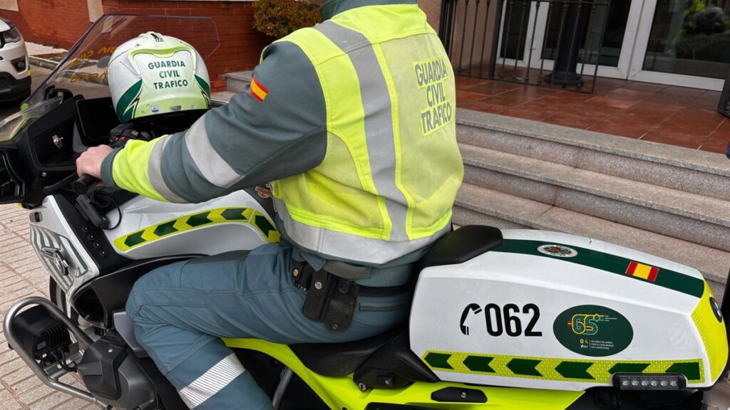 Imagen de la Guardia Civil en una operación de desmantelamiento de un punto de venta de droga