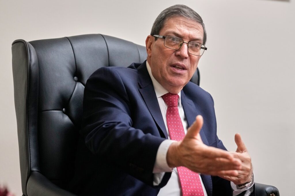 Bruno Rodríguez en la ONU denunciando el embargo de EE.UU. contra Cuba con gestos de firmeza diplomática